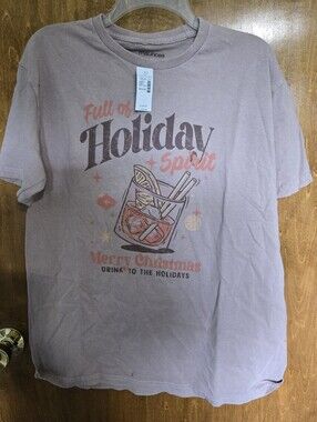 Maurices Mauve Holiday Graphic Tee with Red and Brown Print